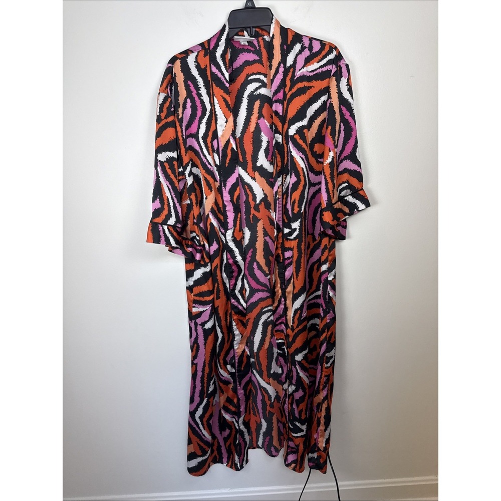 Diane Von Furstenberg Disco Zebra Pink Satin Lightweight Size XXS Kimono Robe